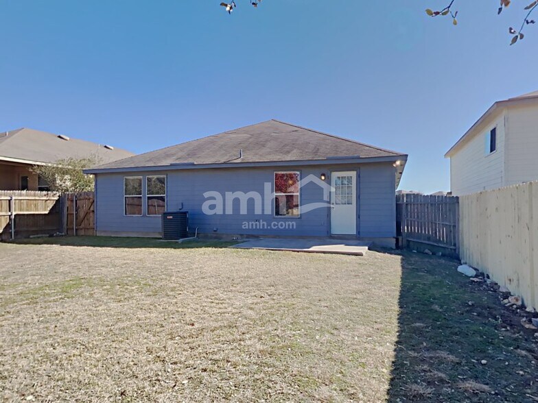 Building Photo - 3515 Longhorn Creek