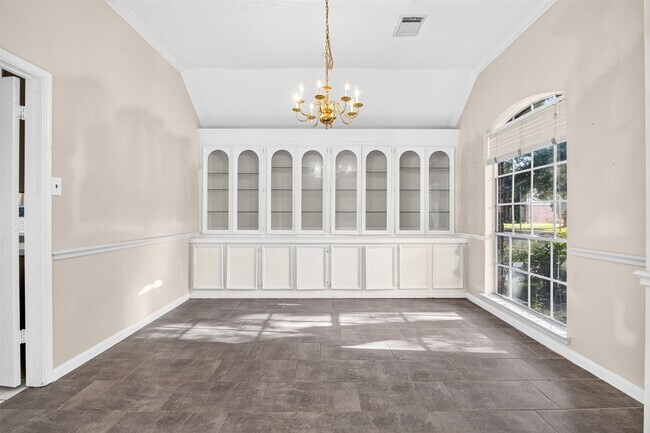Building Photo - 5814 Eldridge Glen Dr