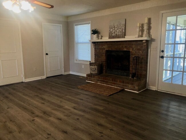 Building Photo - 1+ Acre of Wooded Privacy in Allatoona High School