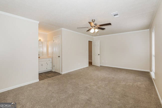 Building Photo - 125 Whitney Way