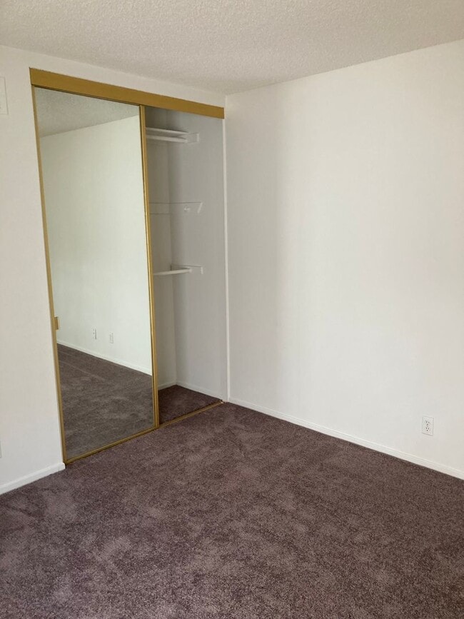 Building Photo - 25606 Spinnaker Dr