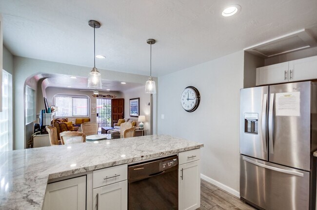 Building Photo - Charming Mission Beach Condo – Steps from the Bay & Beach
