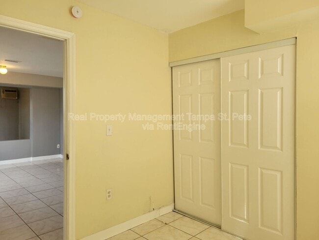 Building Photo - 4519 N Habana Ave