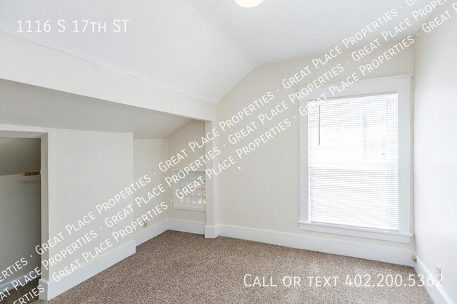 Building Photo - 1116 S 17th St