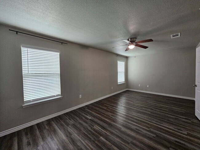 Building Photo - 230 N Mary Jo Dr