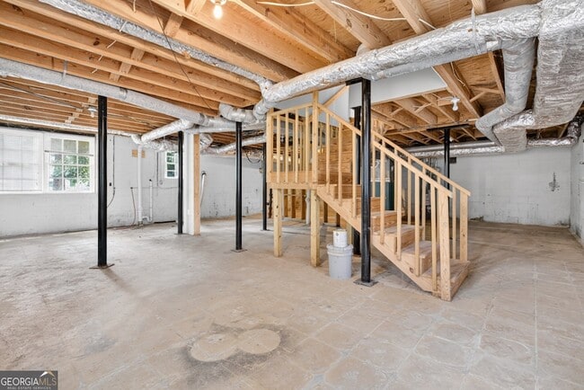 Building Photo - 4854 Springfield Dr