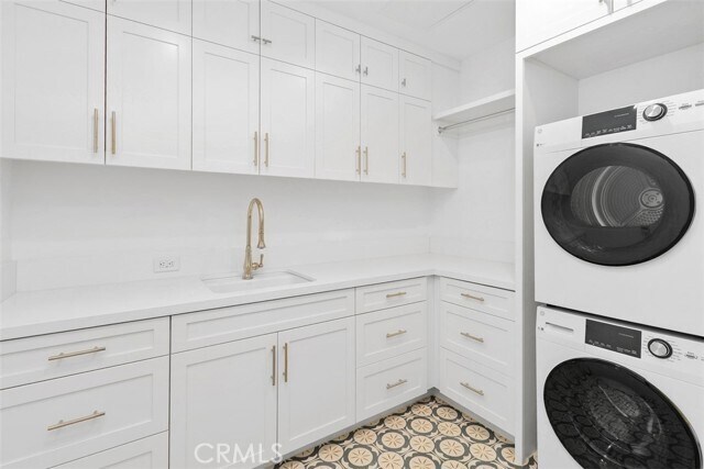 Building Photo - 4261 Uptown Newport Dr