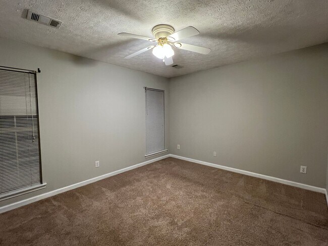 Building Photo - Home for Rent in Montgomery