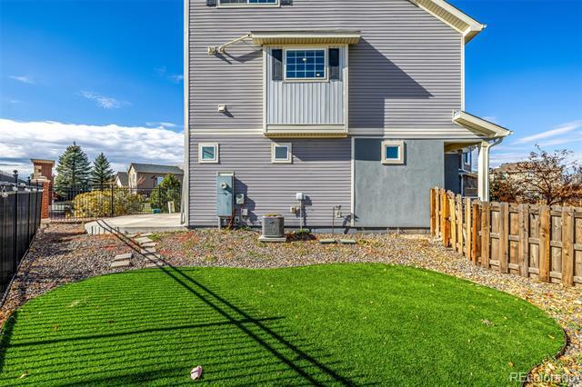 Building Photo - 26116 E Byers Pl