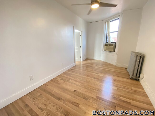 Building Photo - 91 Westland Ave