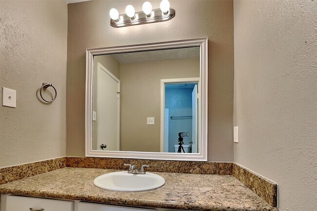 Building Photo - 9906 Dornoch Dr