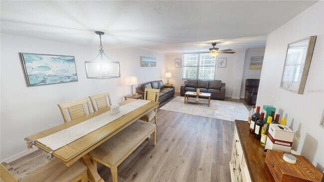 Building Photo - 8735 Midnight Pass Rd