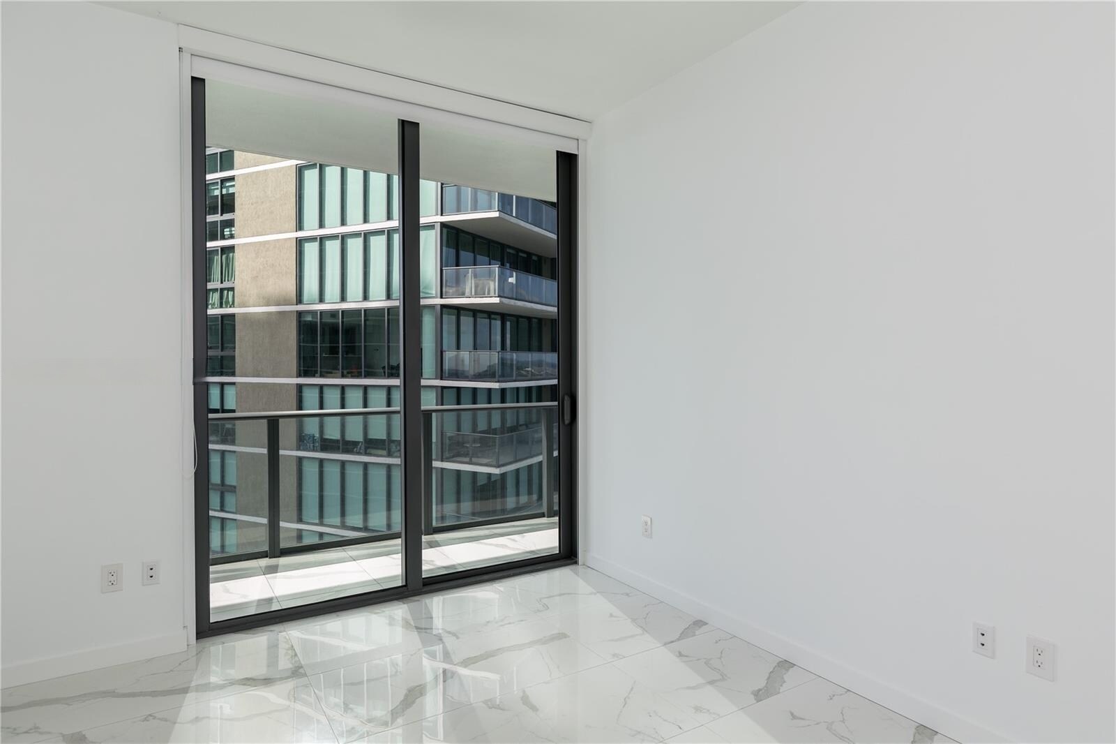 Building Photo - 480 NE 31st