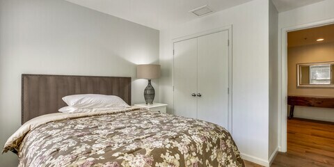 Building Photo - Montessori Living