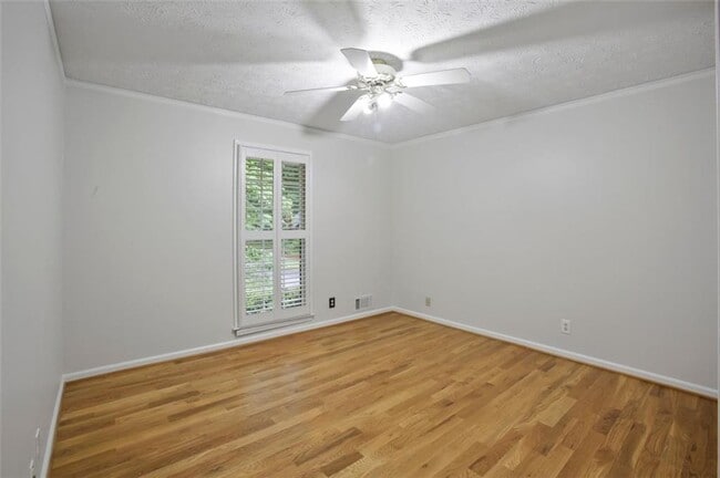 Building Photo - 1445 Land O Lakes Dr