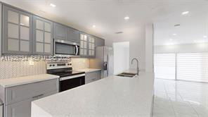 Building Photo - 8212 NW 8th Pl