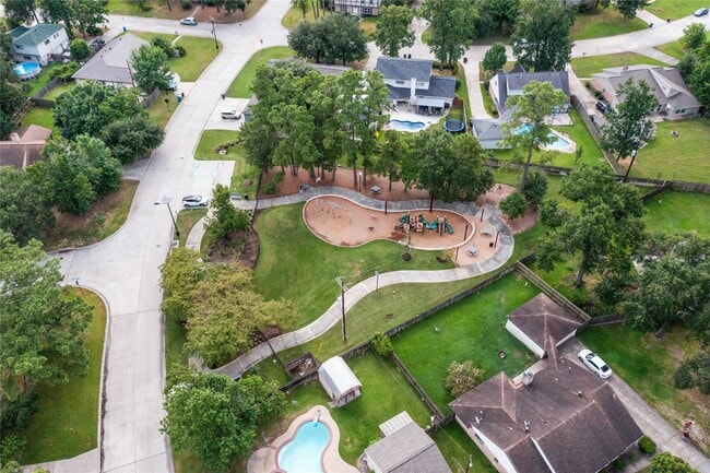 Building Photo - 28814 Enchanted Dr