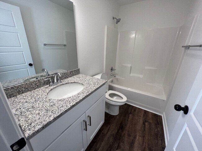 Building Photo - New Beginnings Start with AMRR: 3 Bedroom ready for move in!