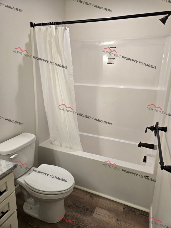 Building Photo - STATUS: AVAILABLE | R46| $2395