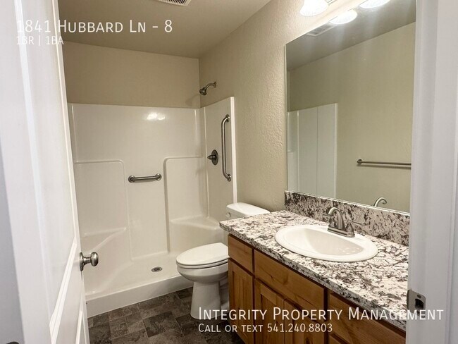 Building Photo - 1841 Hubbard Ln