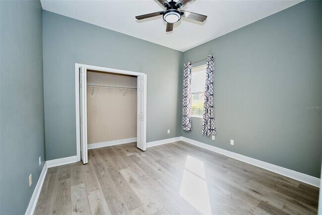 Building Photo - 10513 Palm Cove Ave