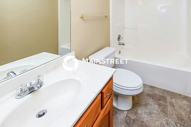 Building Photo - 3 Bedroom Pet-Friendly Home in Southaven, MS with Main Street Renewal
