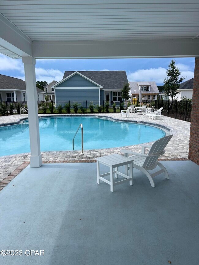 Building Photo - 316 Coral Gables St