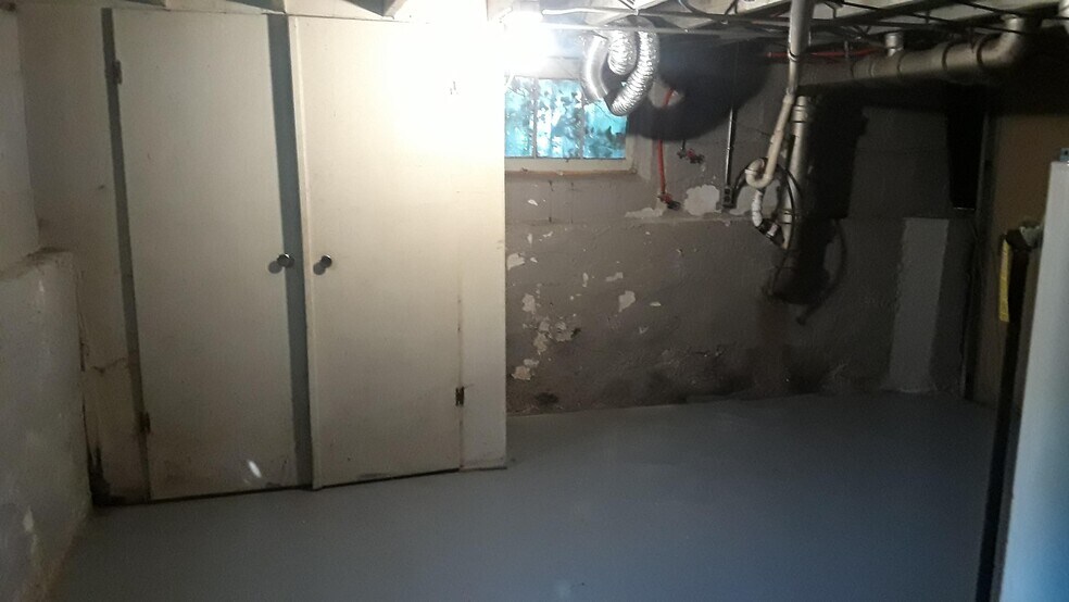 Basement unfinished area for W / D hookups - 2305 7th Street Rd