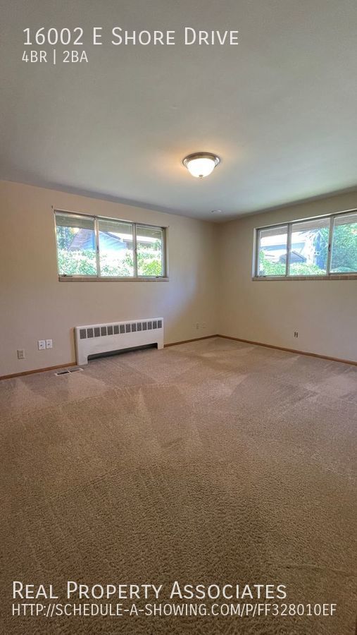 Building Photo - 3 bedrooms, 1 bathroom House on Martha Lak...