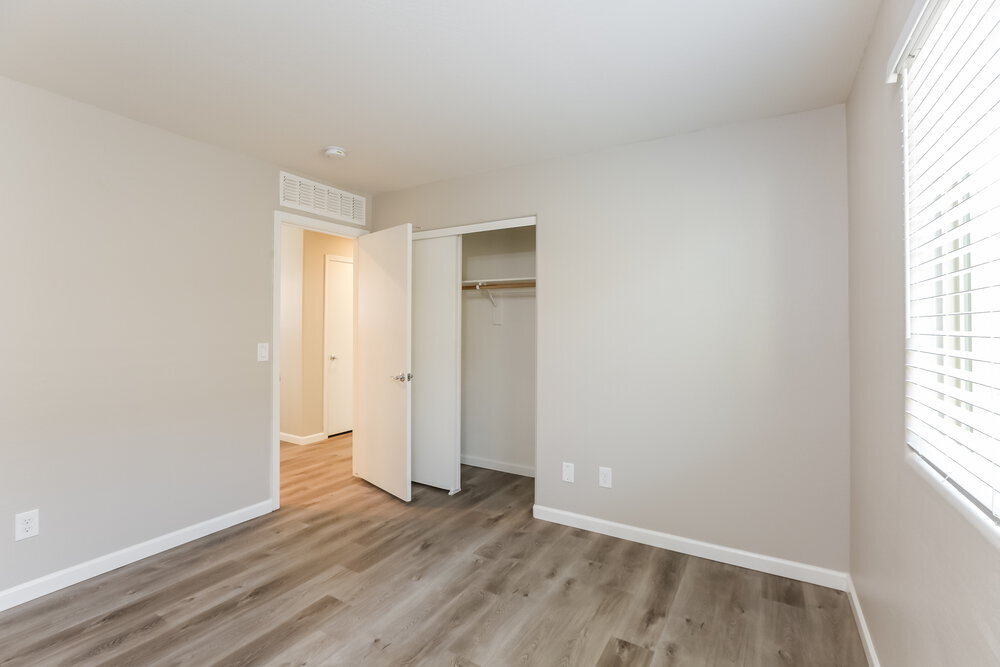 Building Photo - 2670 N 73rd Dr