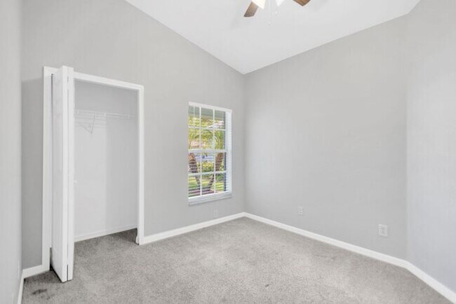Building Photo - Beautiful 3/2 Home in Riverview, FL