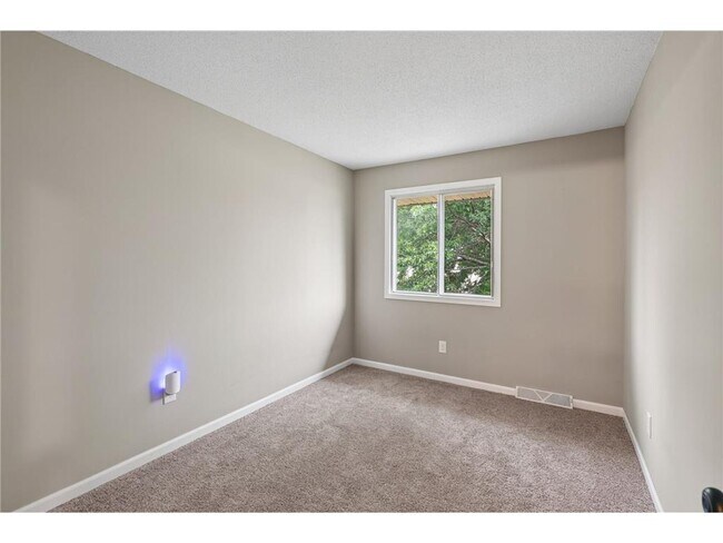 Building Photo - 459 Mailand Ct