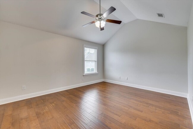 Building Photo - 226 Sandleton Way