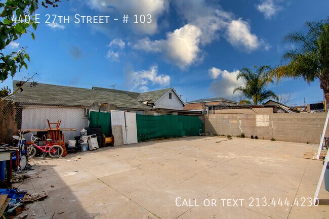 Building Photo - 440 E 27th St