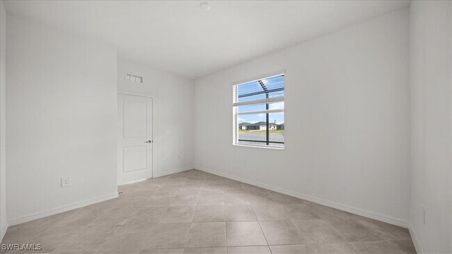 Building Photo - 14730 White Pearl Rd