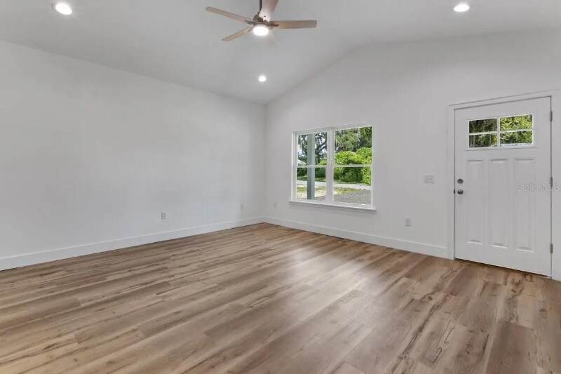 Building Photo - 511 NW 2nd Ave