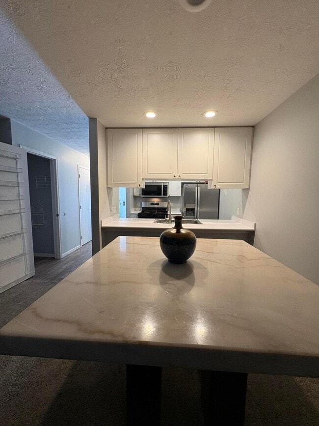 Building Photo - 5173 Aquila Dr