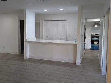 Building Photo - 180 Joanne Pl