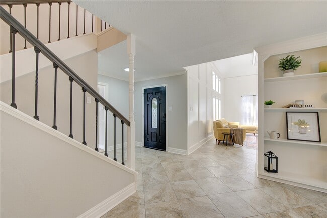 Building Photo - 1535 Hannington Dr