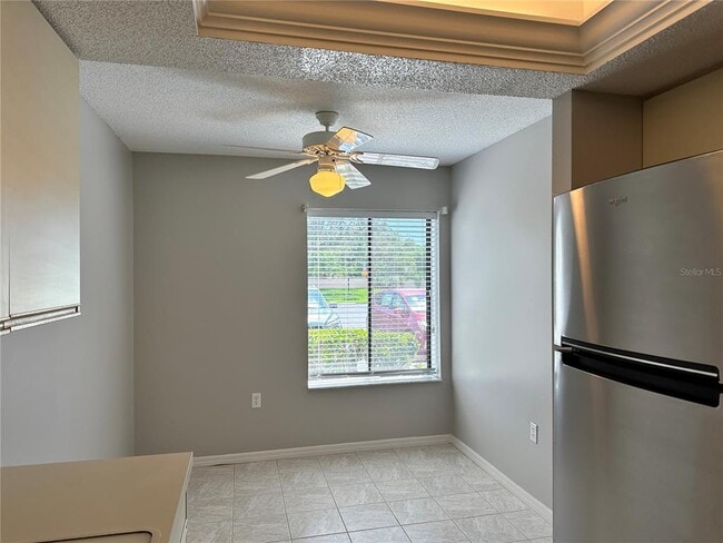 Building Photo - 6191 Timberlake Dr