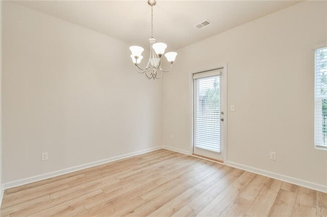 Building Photo - 4541 Bishops Ln