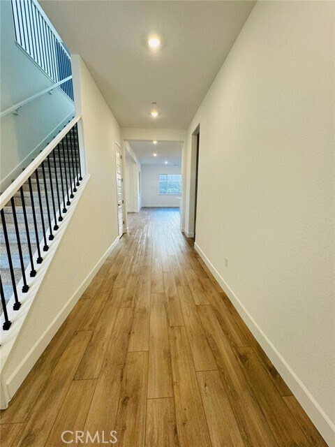 Building Photo - 5042 Brooks Cir