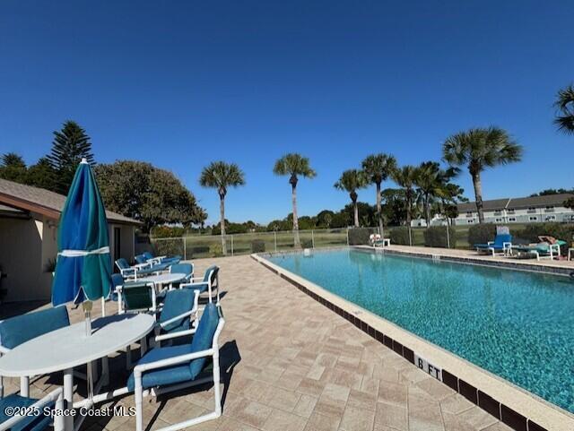 Building Photo - 2270 Golf Isle Dr