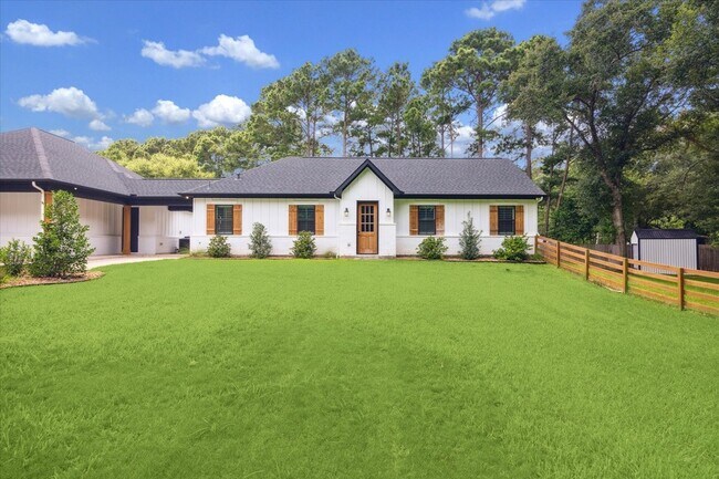 Building Photo - 19414 Whispering Grove