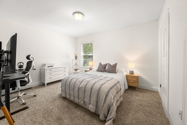 Building Photo - 120 Mosaic Oaks Cir