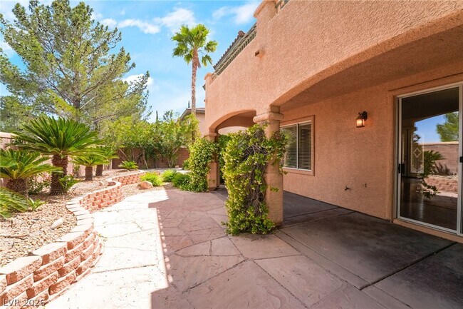 Building Photo - 224 Uccello Dr