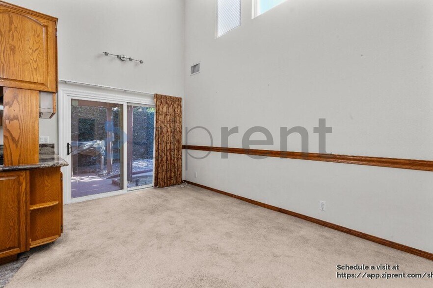 Building Photo - 12646 Beach St