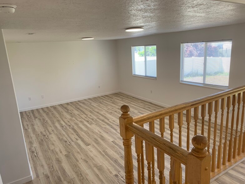 Living Room - 1439 N 2375 W
