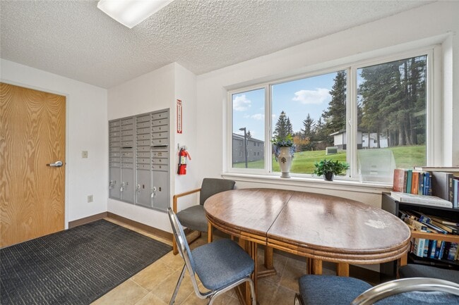 Building Photo - 4014 Ben Walters Ln