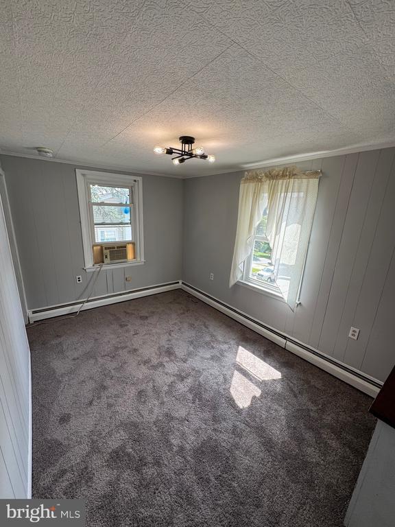 Building Photo - 365 Dehaven St
